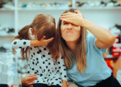 Edhe prindërit gabojnë: Pse është e rëndësishme që fëmijët të mësojnë nga gabimet e tyre dhe të njerëzve të tjerë